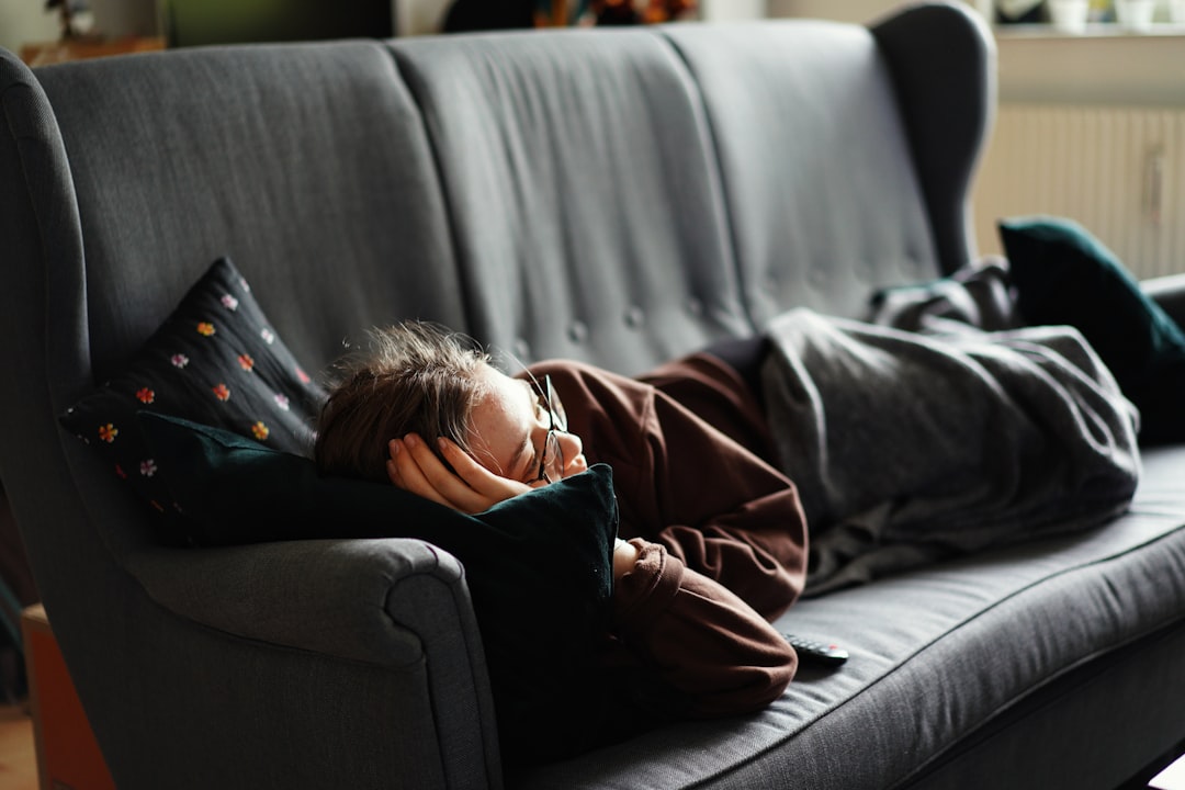 Living with Chronic Fatigue Syndrome: Navigating Daily Life with Strength and Strategies